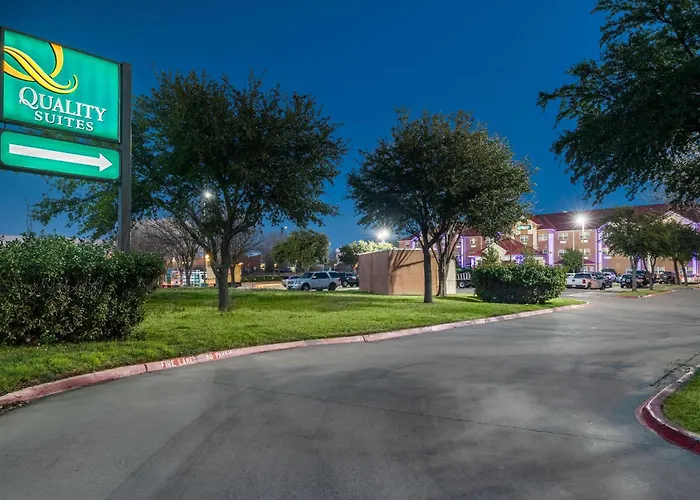 Quality Suites Addison-Dallas