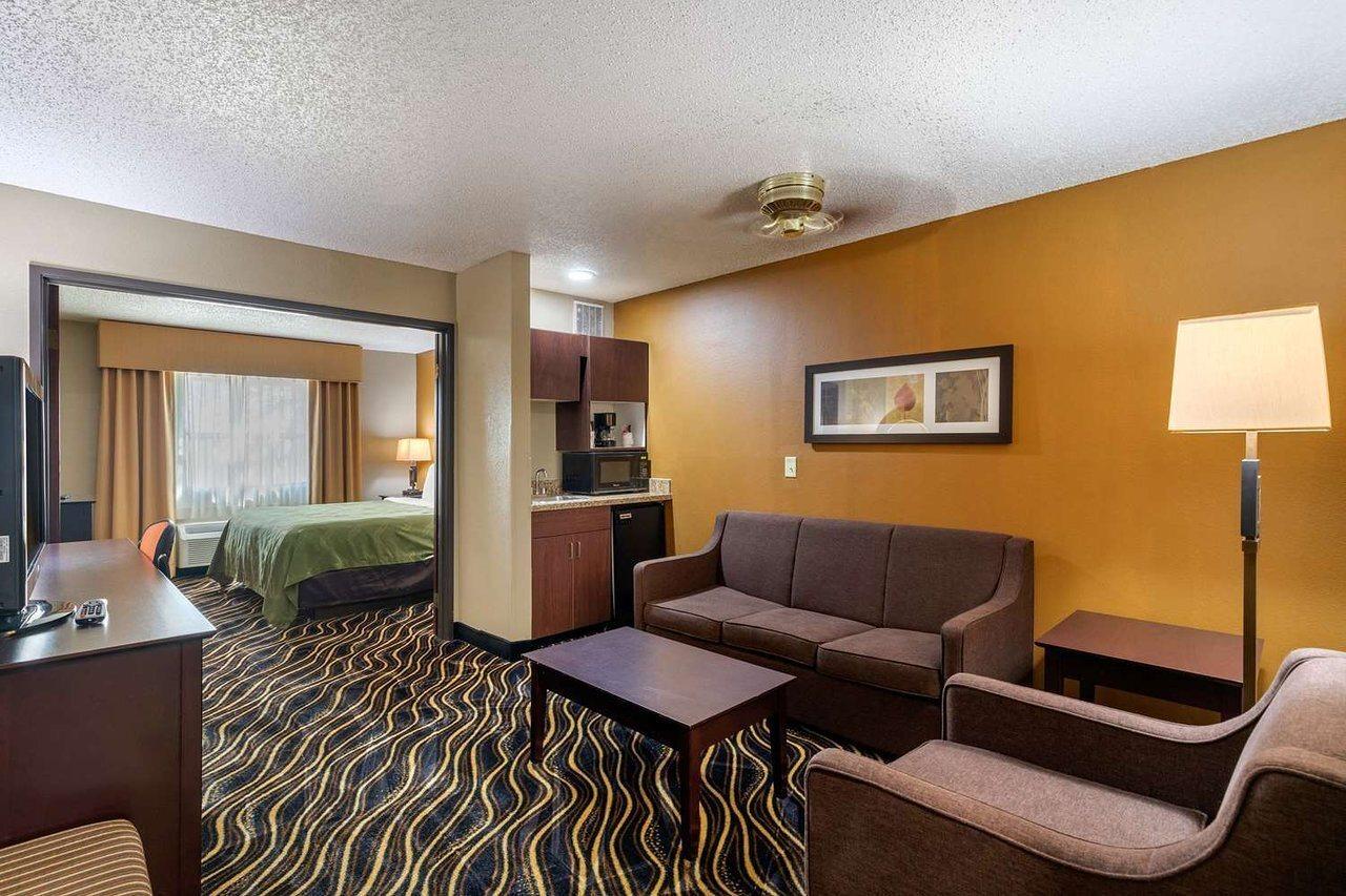 Hotel Quality Addison-dallas