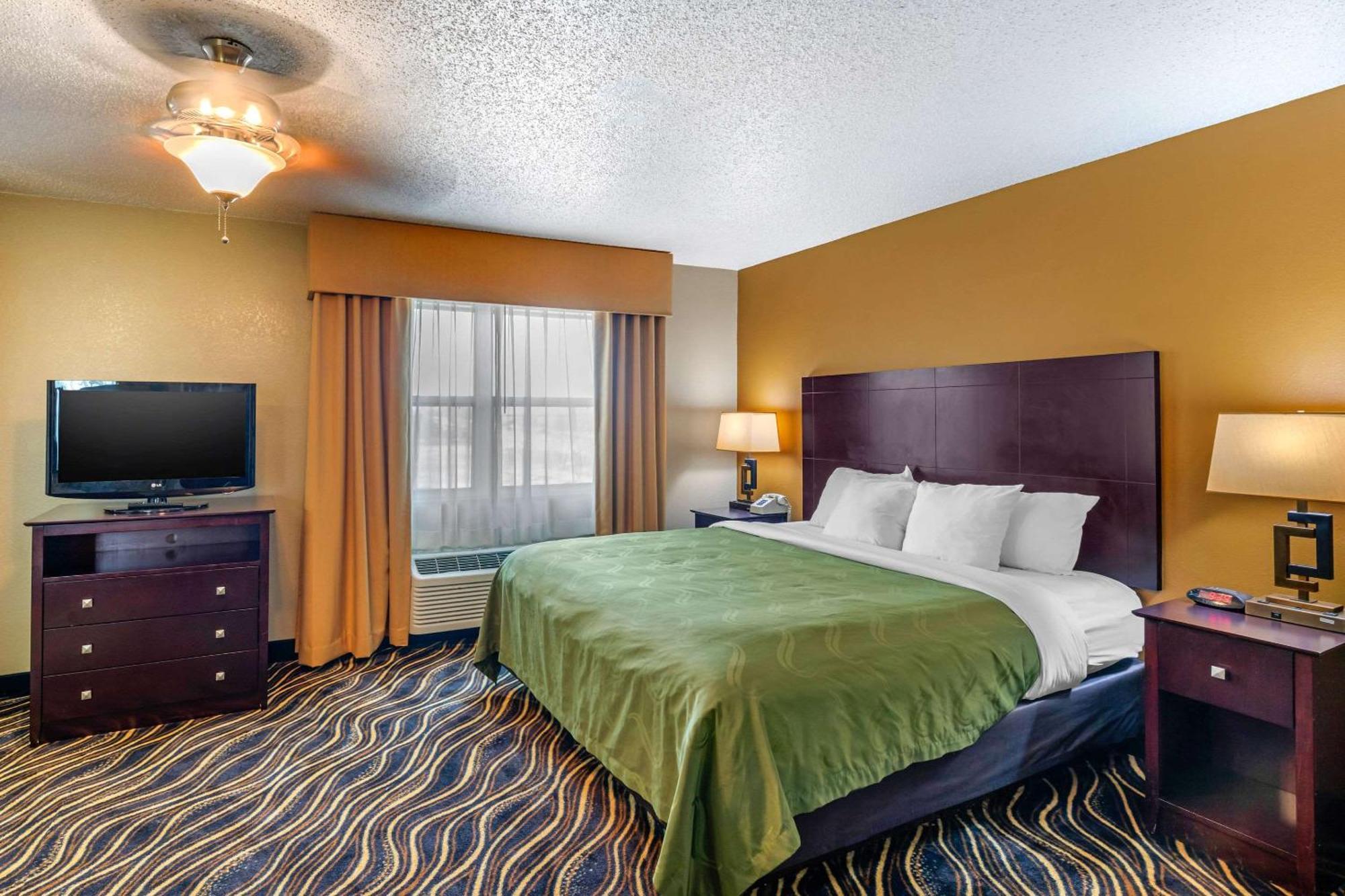 Quality Addison-dallas 3* Addison
